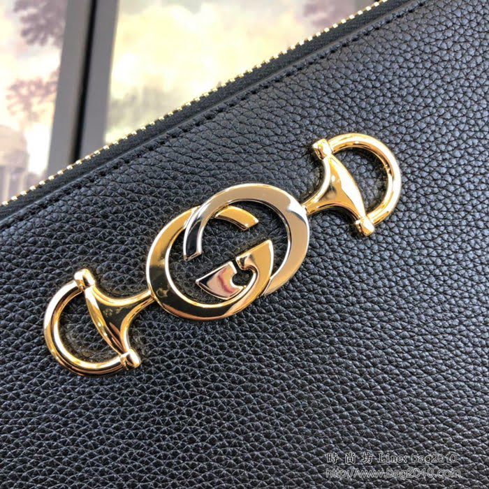 GUCCI古馳 2019新款 Zumi系列 粒面皮革 互扣式G馬銜扣 拉鏈 女款手拿包 570728 黑色  ydgq3274